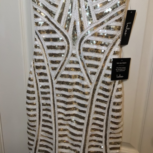 Lulus white and gold sequined v neck short bodycon dress.  BEAUTIFUL DRESS!! - Picture 8 of 16